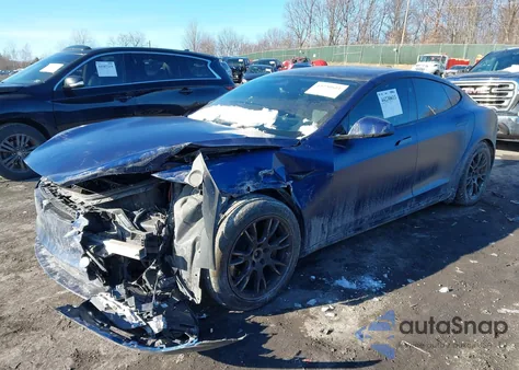 2022 Tesla Model S Dual Motor All-Wheel Drive z USA, uszkodzony, nr VIN 5YJSA1E59NF467636